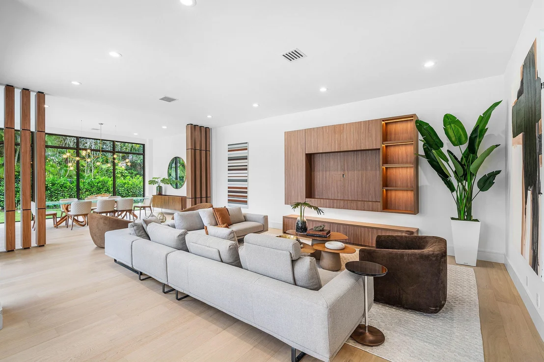Photo of 7028 Mandarin Drive