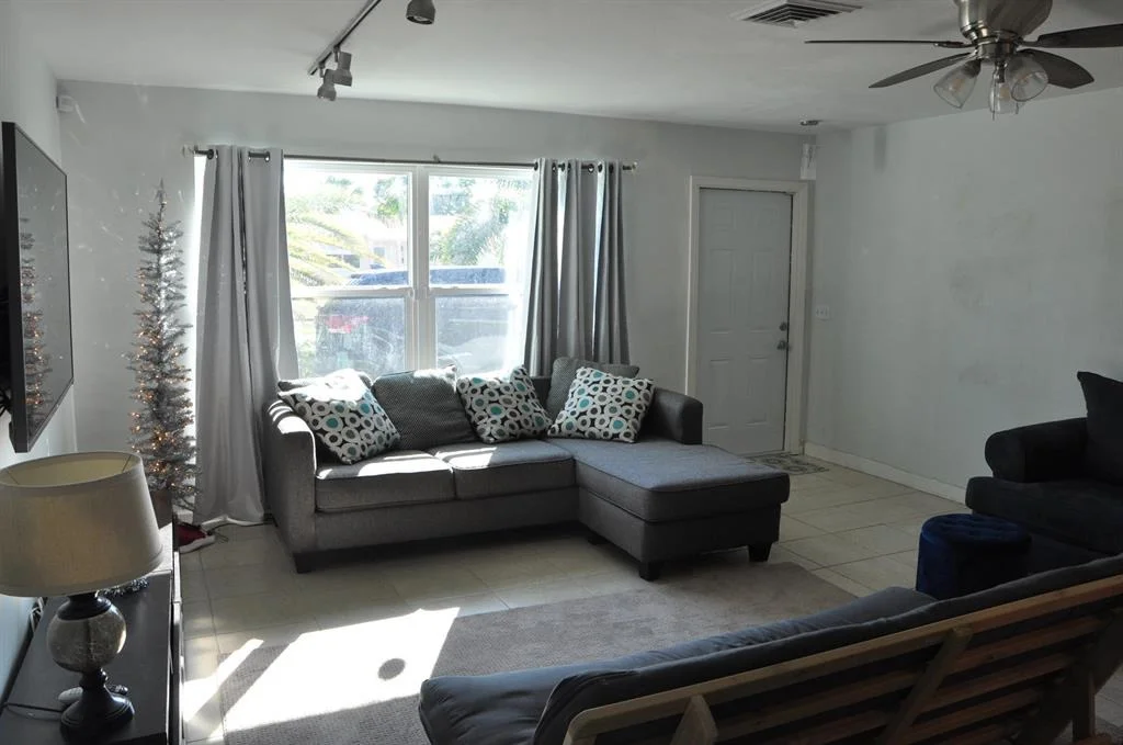 Photo of 551 Teak Drive