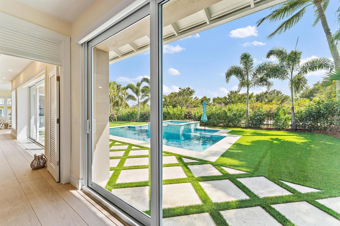 Photo of 28 Coconut Lane