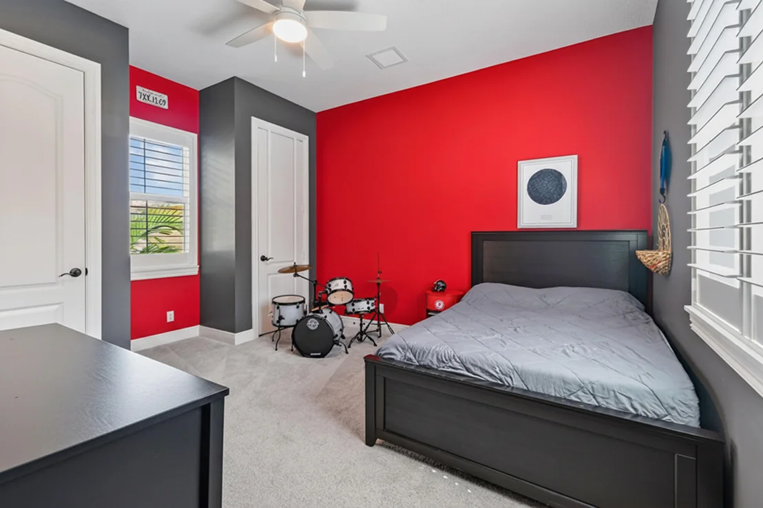 Photo of 137 INKBERRY Drive