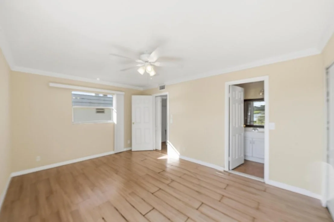 Photo of 710 Monaco O