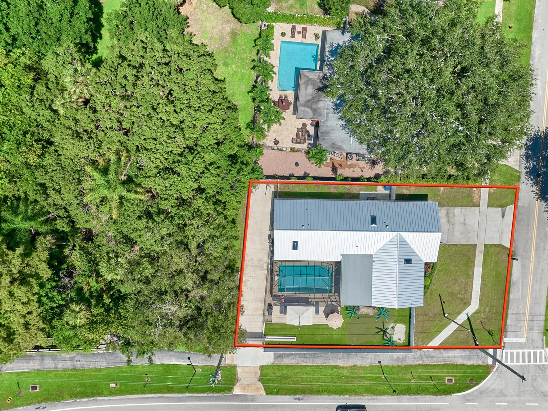 Photo of 708 Weldwood Road
