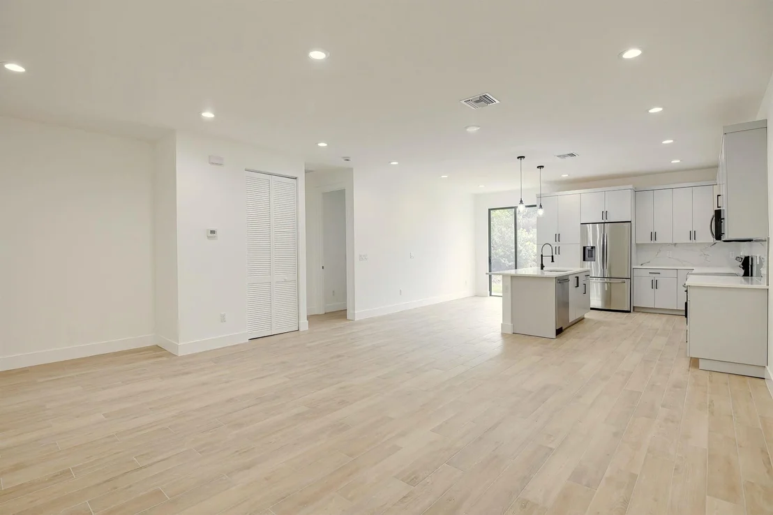 Photo of 7889 Terrace Road