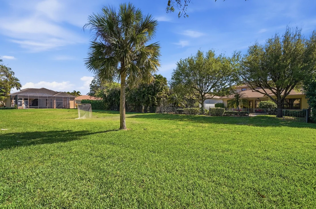Photo of 16155 Rosecroft Terrace