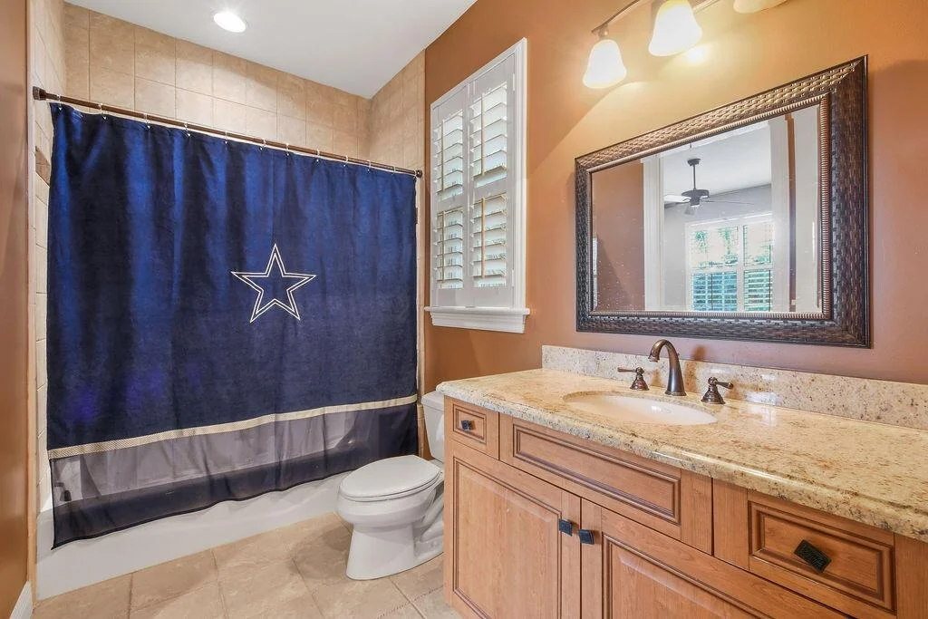 Photo of 3338 Greenway Drive