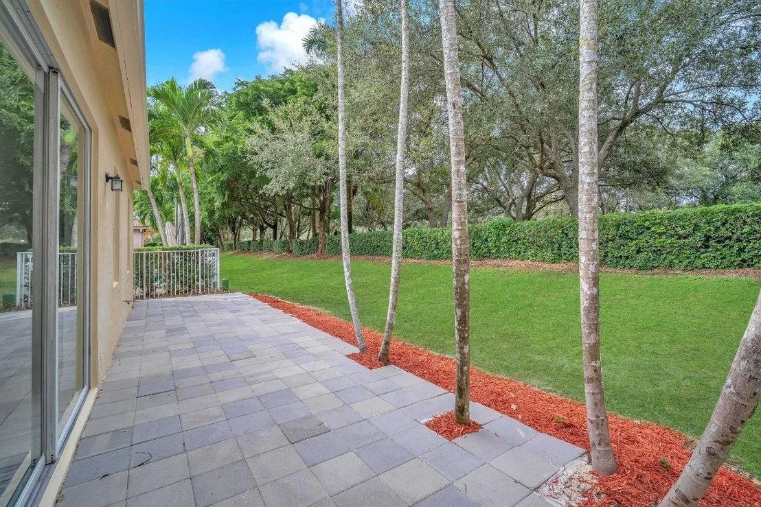 Photo of 941 Bluewood Terrace