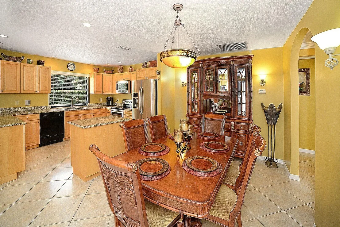 Photo of 4218 Woods End Road