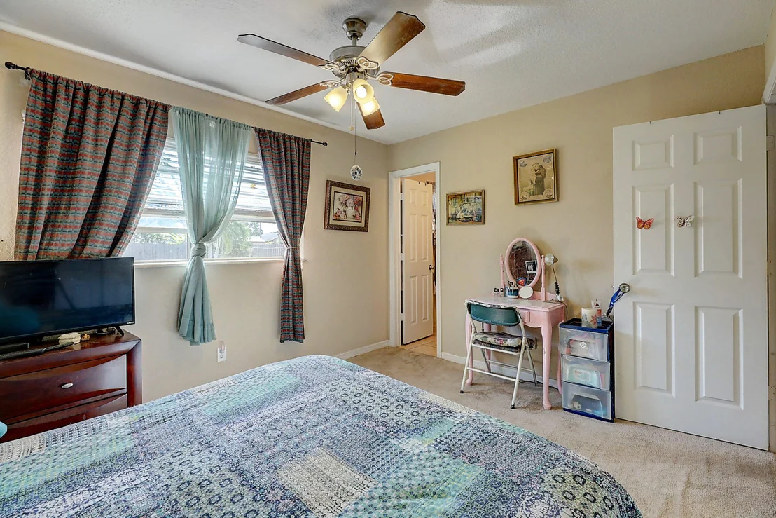 Photo of 5906 Cassia Drive
