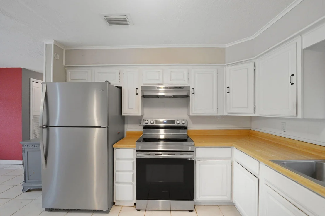 Photo of 601 Russ Road