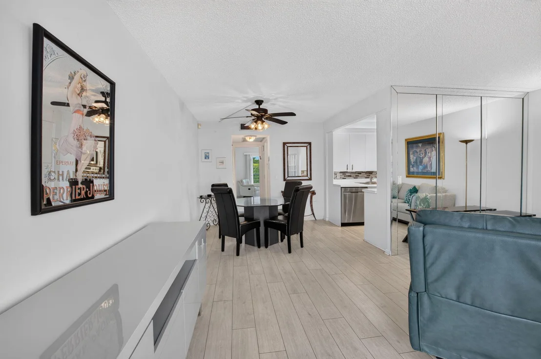 Photo of 4071 CORNWALL D