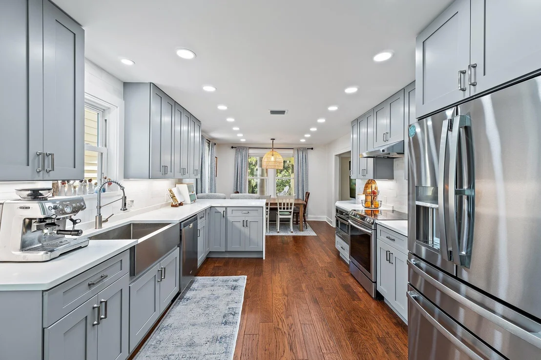 Photo of 715 Warren Drive
