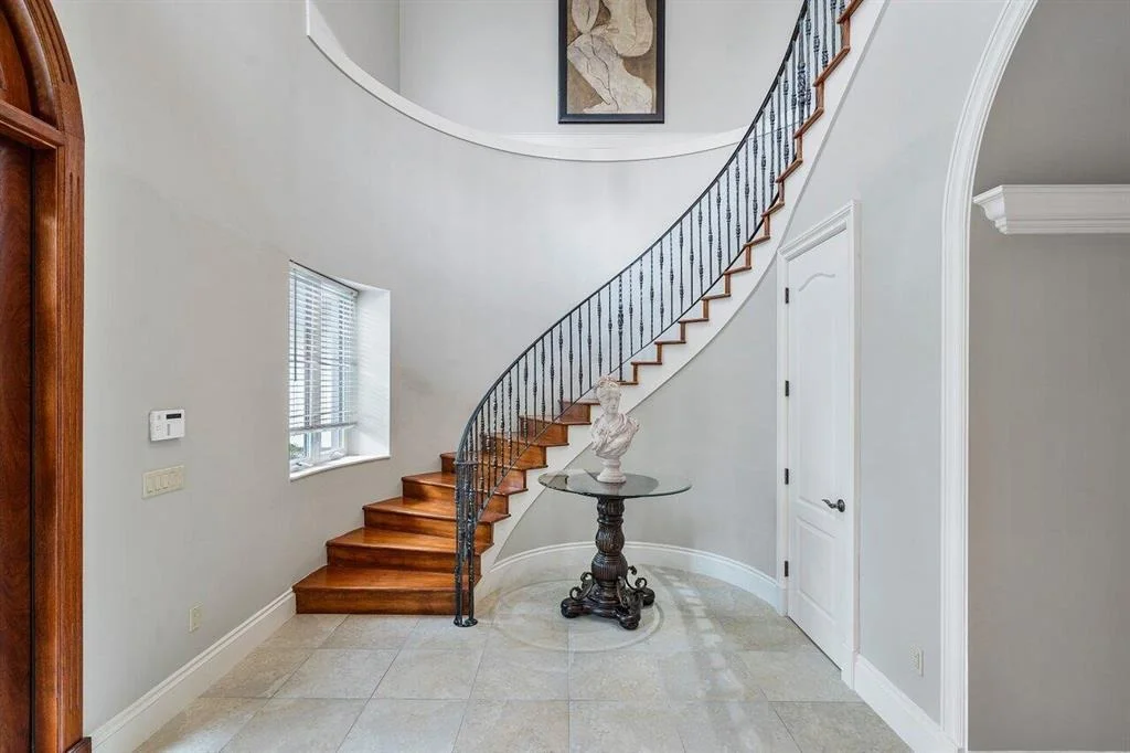 Photo of 804 Marbella Lane E