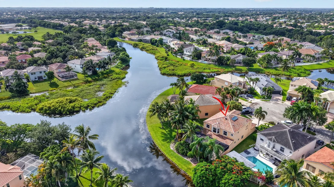 Photo of 7541 DOWNWINDS Lane