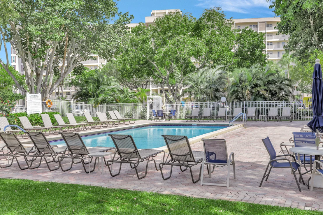 Photo of Unit 204A at 800 Cypress Boulevard