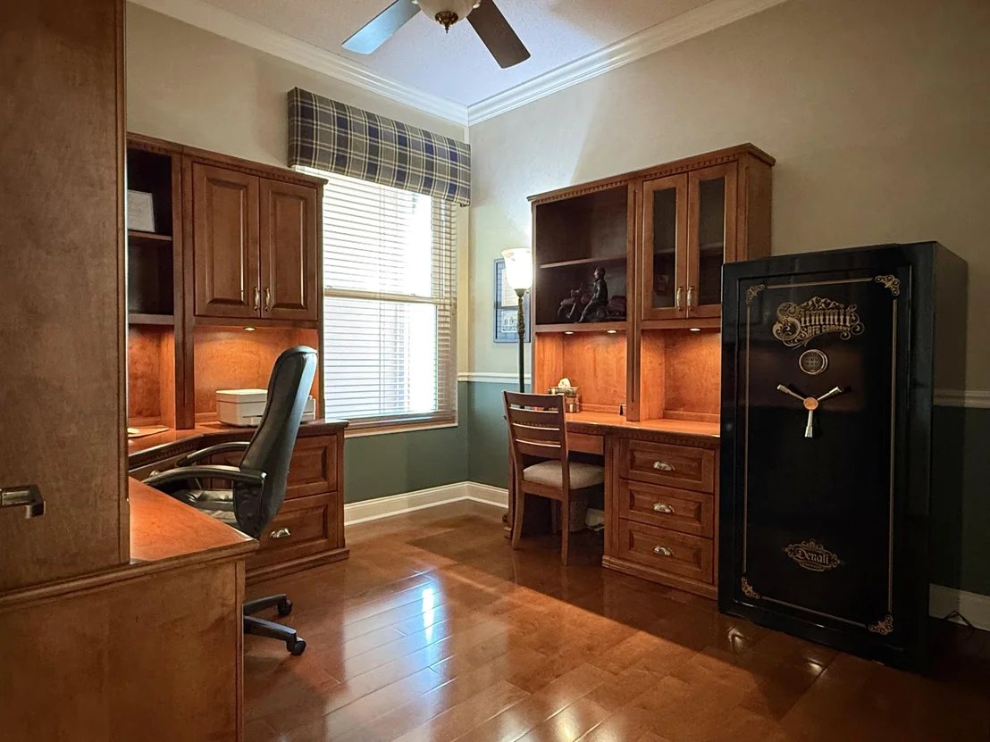 Photo of 187 Hampton Circle