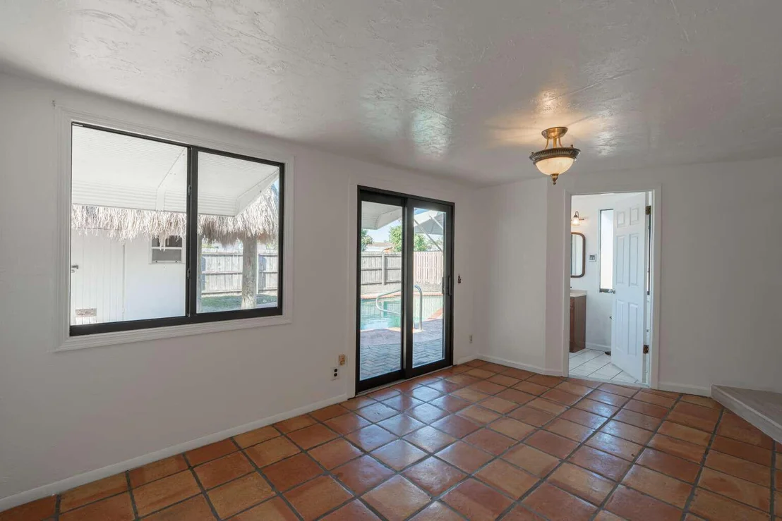 Photo of 3110 Scanlan Avenue