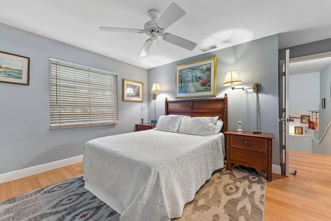 Photo of 4166 NE Sunset Drive