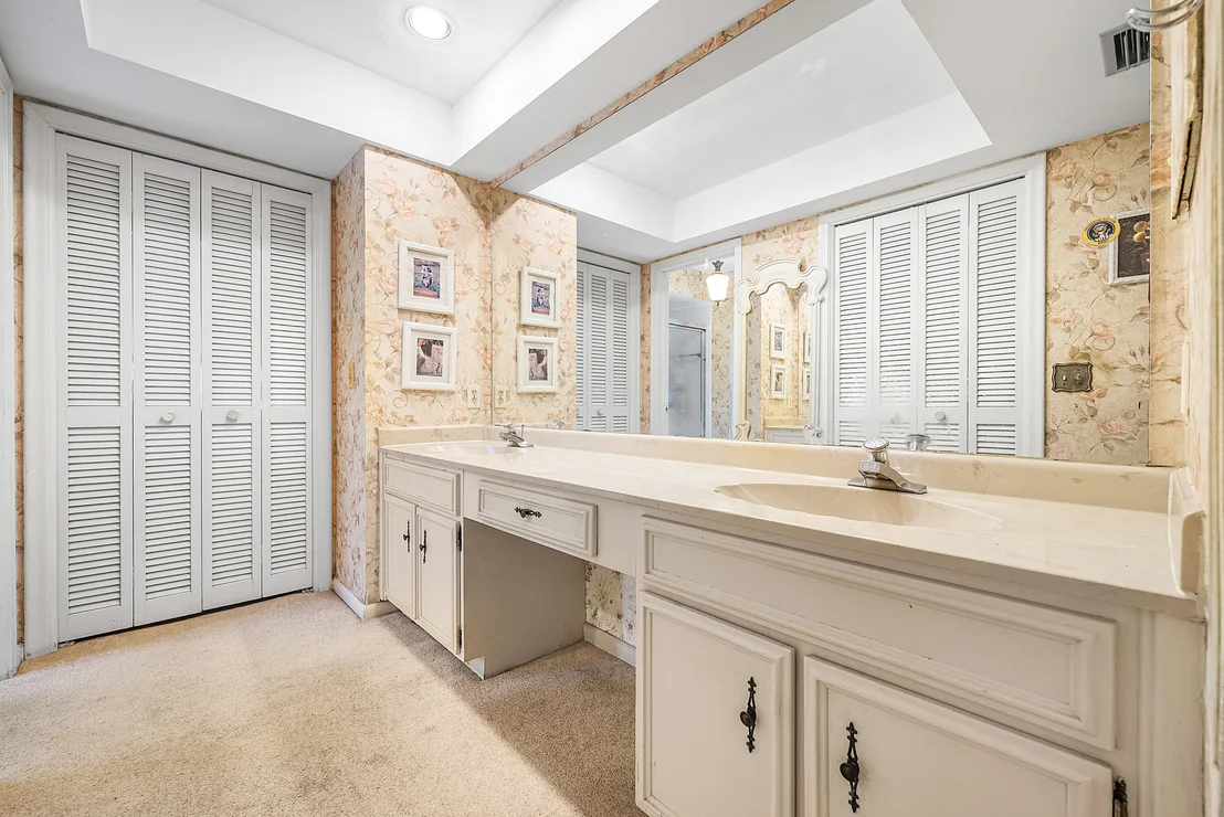 Photo of 446 Pine Villa Drive