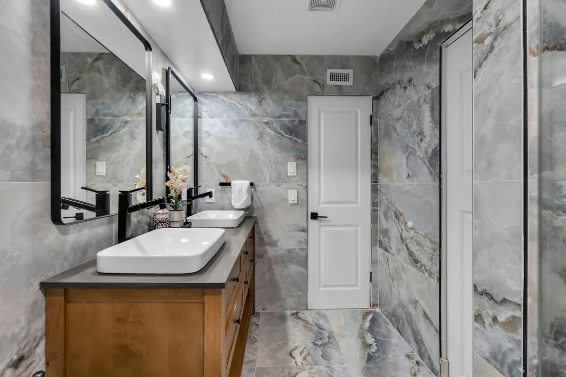 Photo of 2121 NE 29TH Street