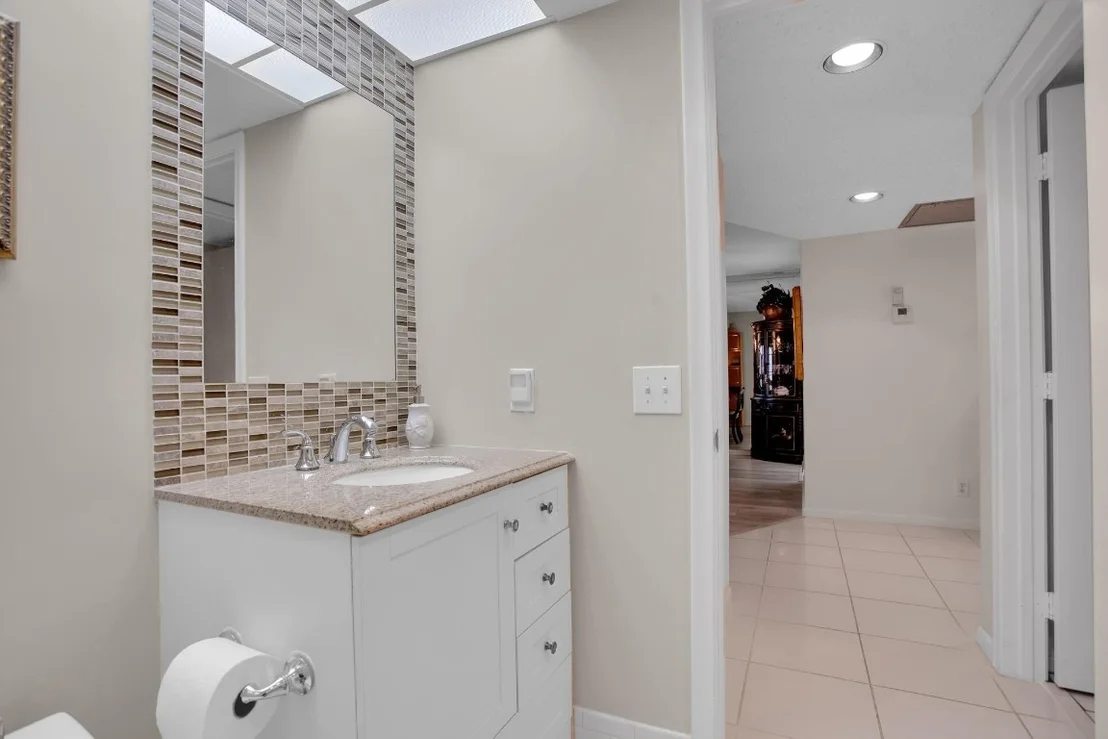 Photo of Unit D4 at 1603 Abaco Drive