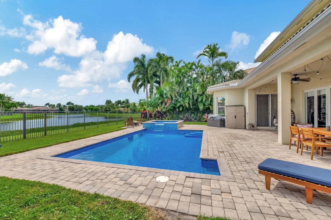 Photo of 10796 Castle Oak Drive