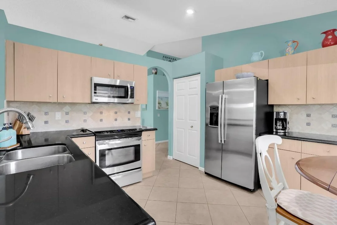 Photo of 3566 Chesapeake Circle