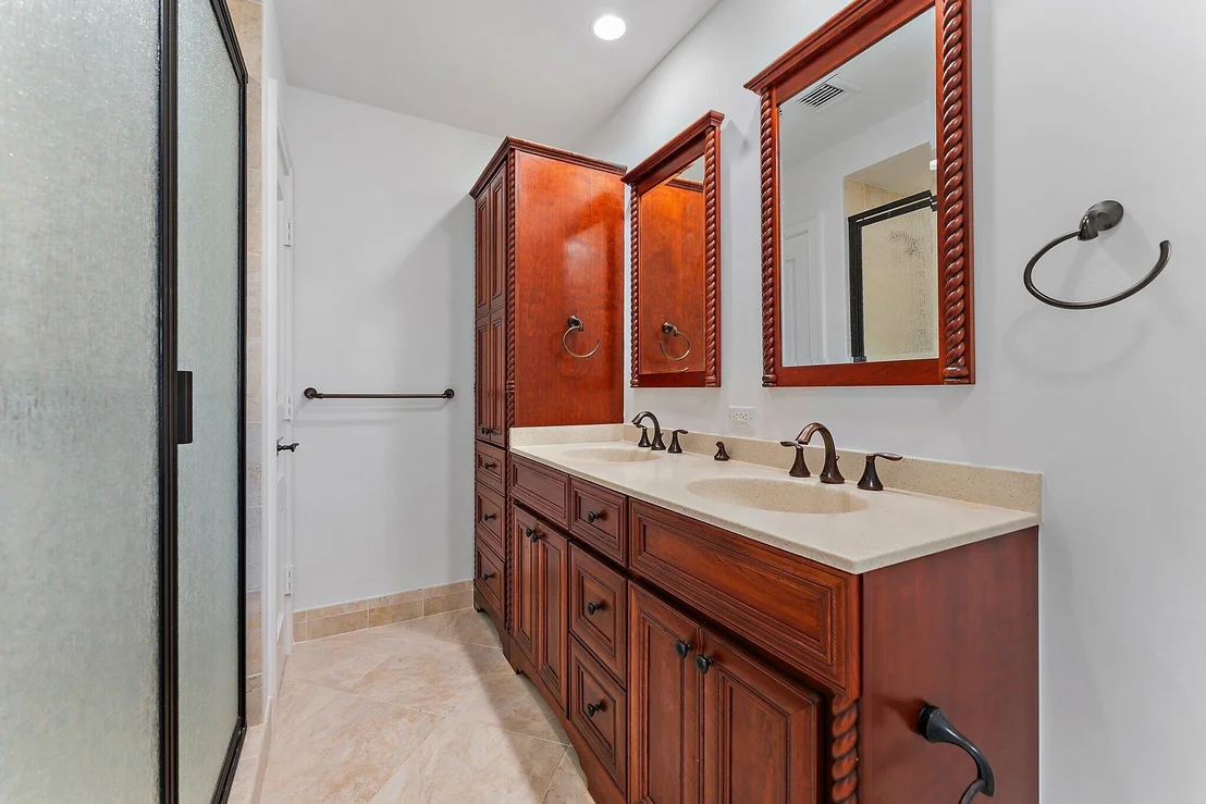 Photo of 209 Fairway W