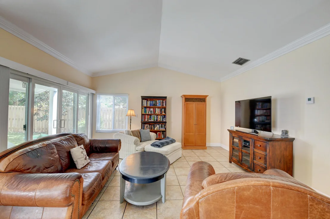 Photo of 2941 NW 24th Way