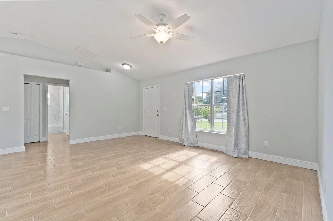 Photo of 5609 Sunset Boulevard