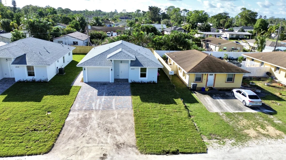 Photo of 4930 Biscayne Drive