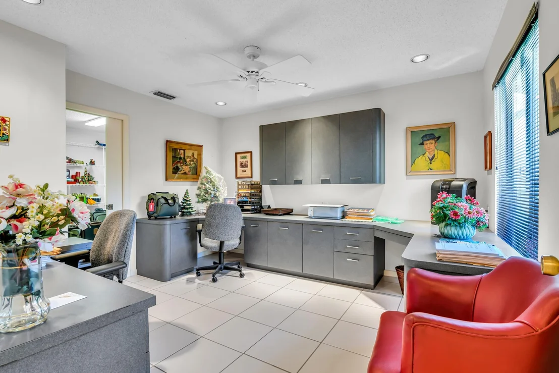Photo of 2660 Riviera Drive