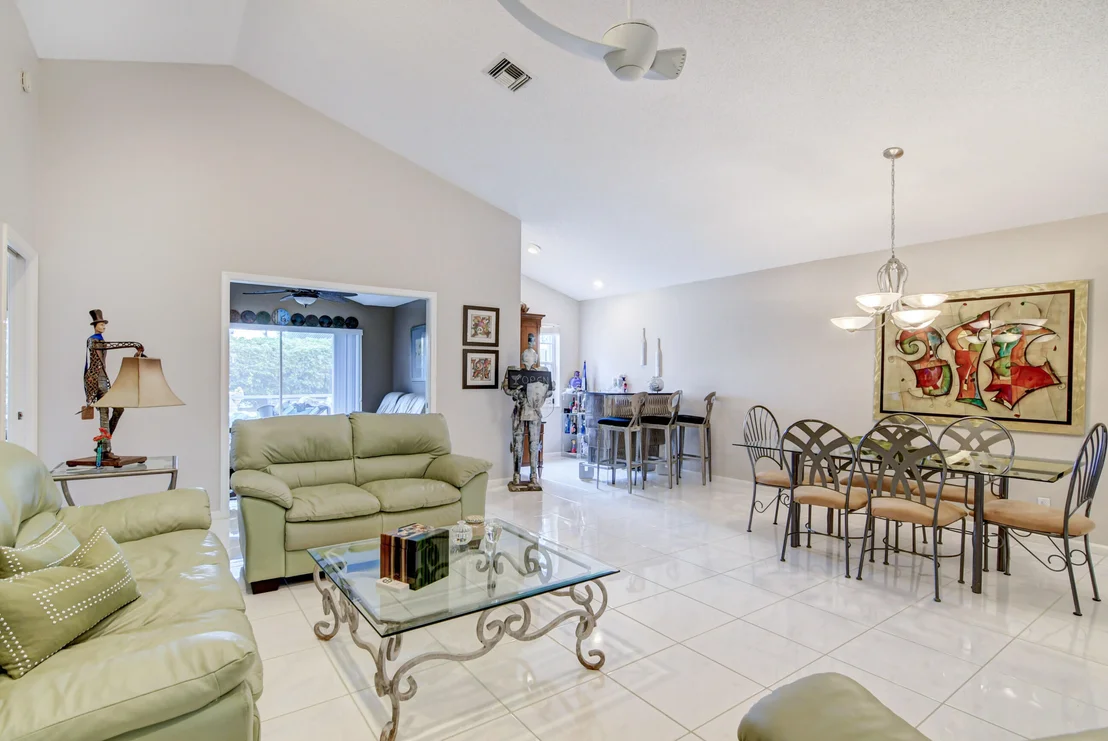 Photo of 6081 Bluegrass Drive