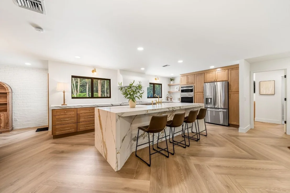 Photo of 3547 B Road