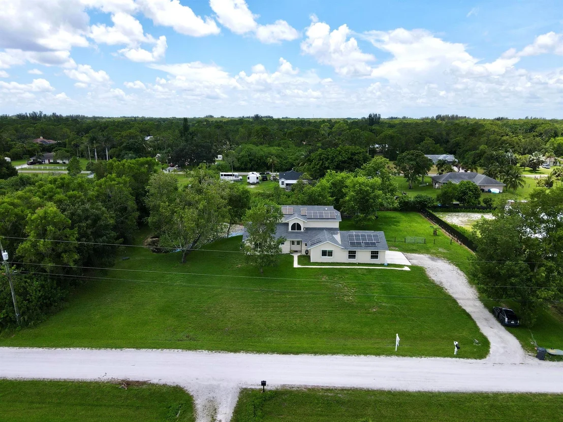 Photo of 17674 33rd Road N