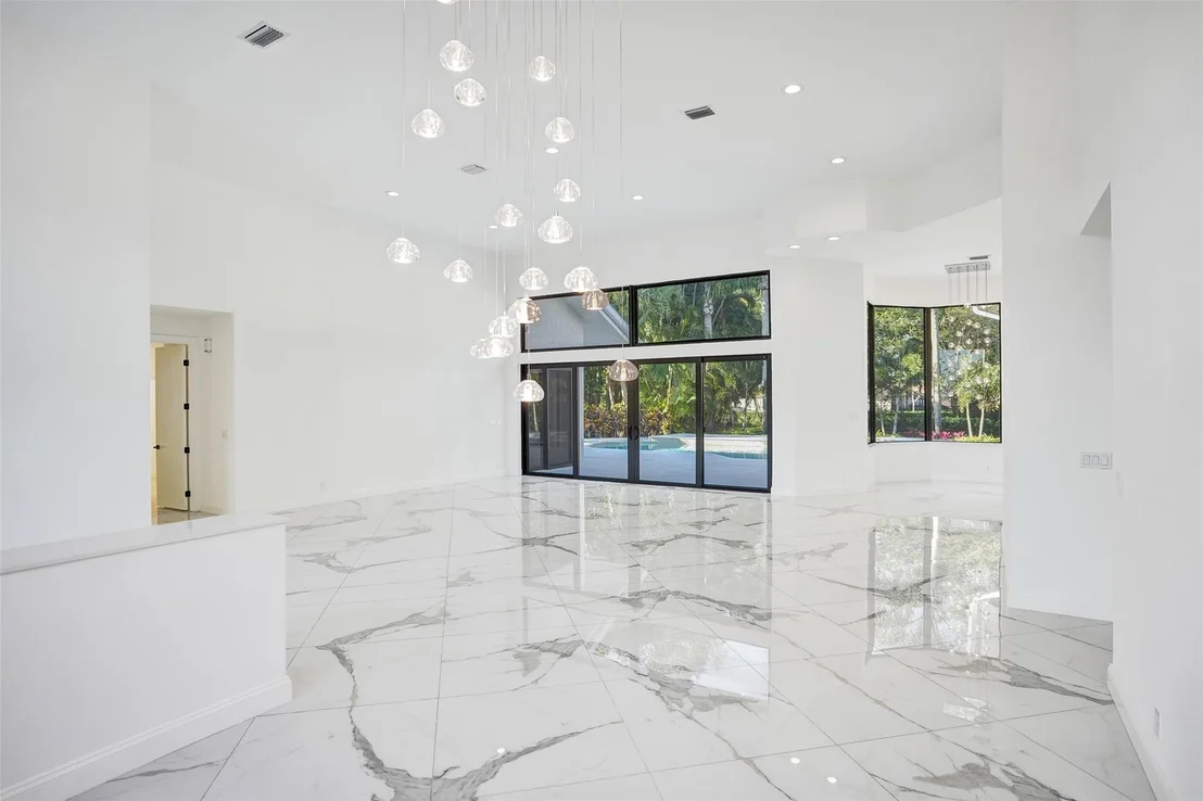 Photo of 4701 Pine Tree Drive