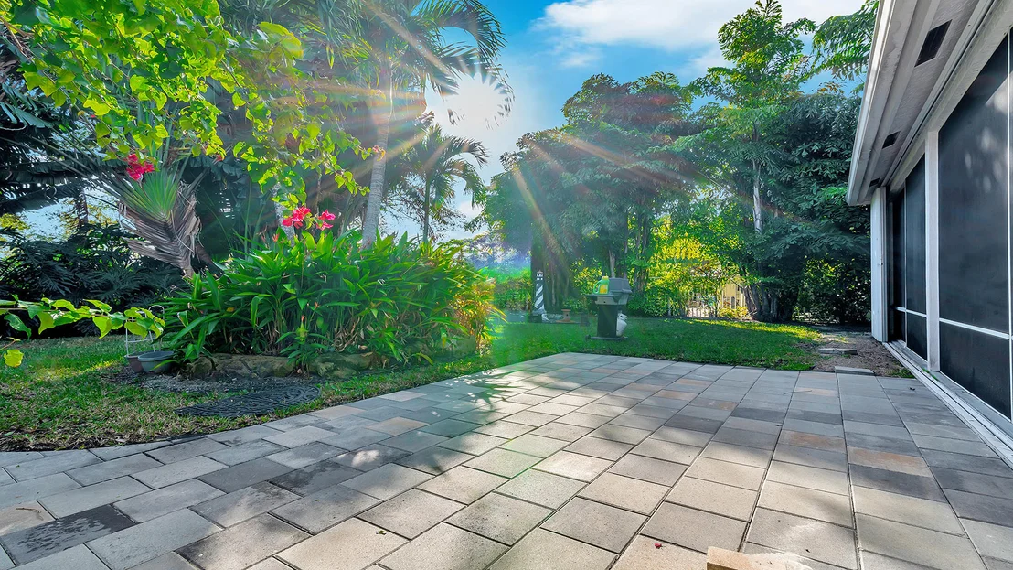 Photo of 11272 Edgewater Circle