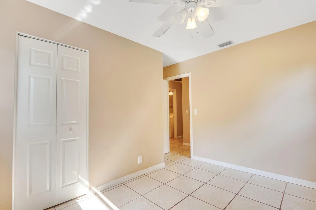 Photo of 809 Poplar Drive