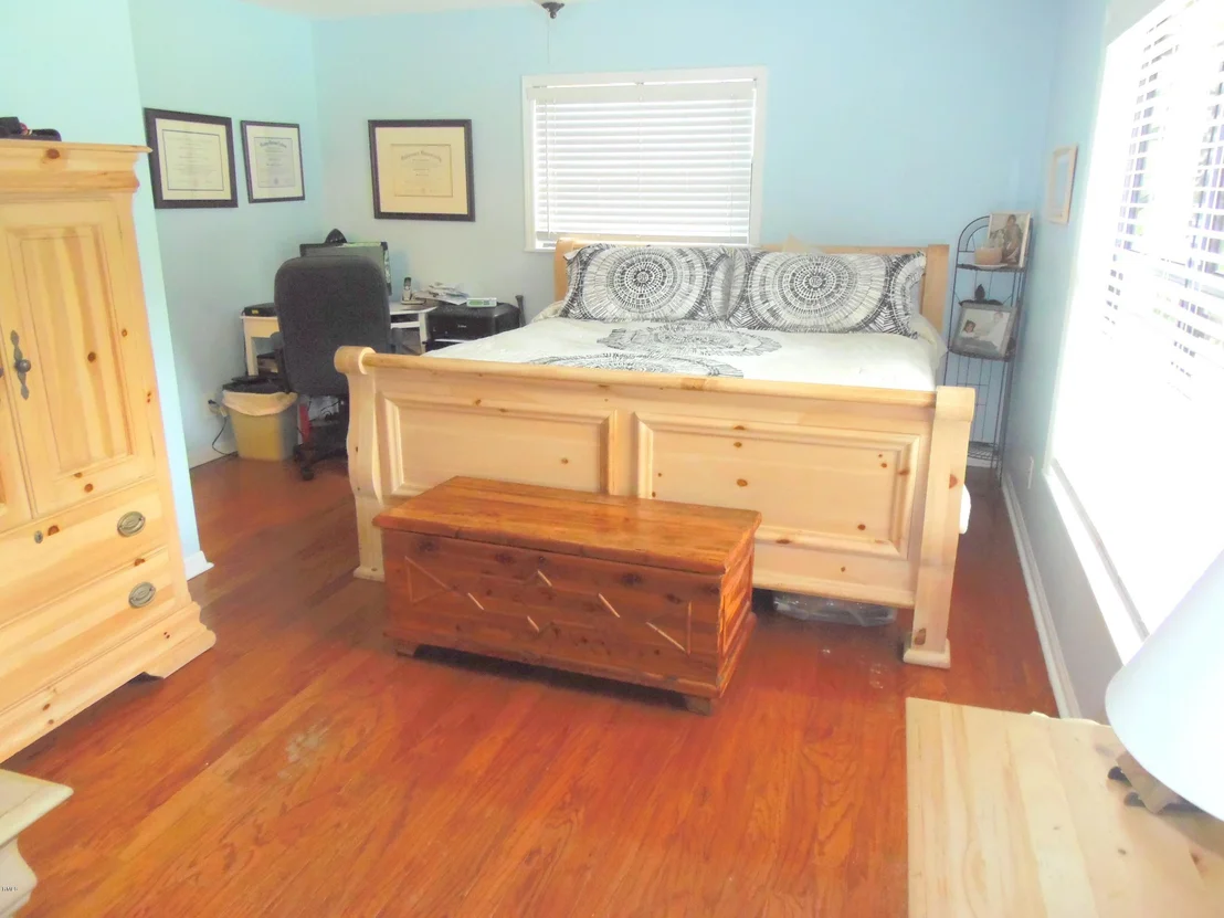 Photo of 16261 Mellen Lane