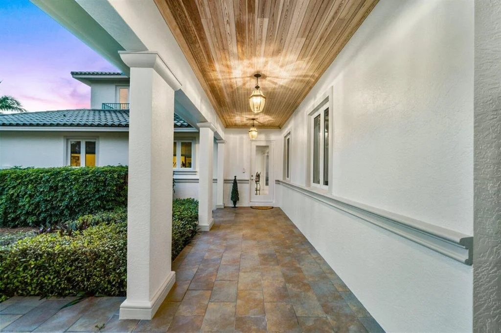 Photo of 804 Marbella Lane E