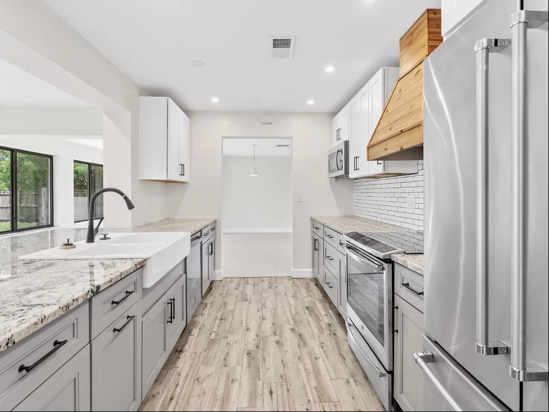 Photo of 909 SE 14th Drive