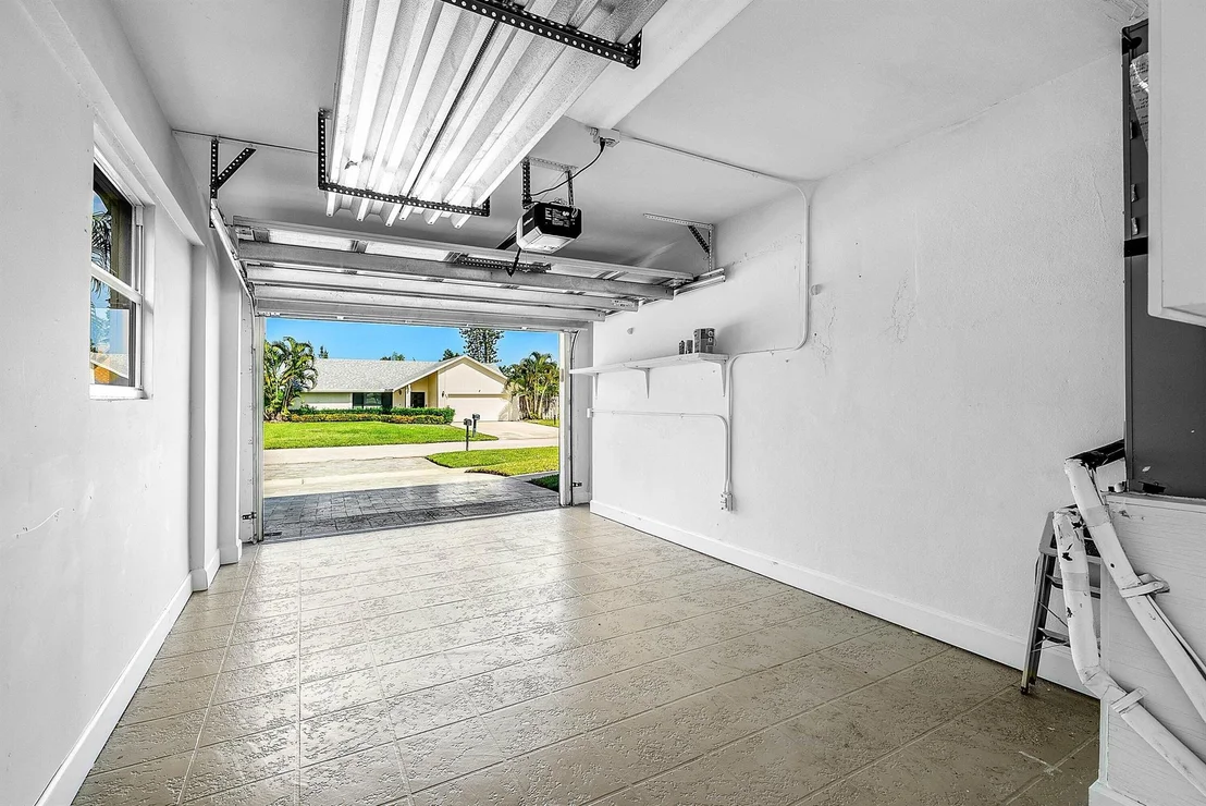 Photo of 530 Heron Drive