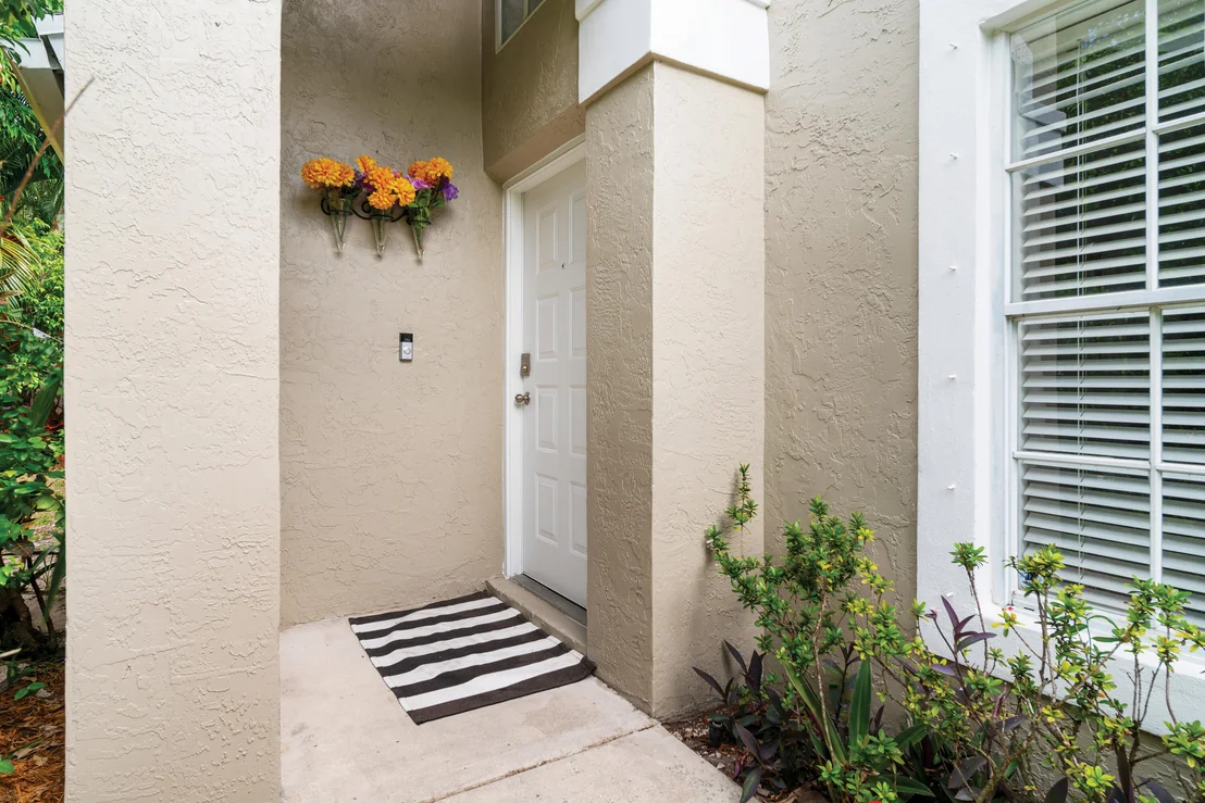 Photo of 1015 Fairfax Circle W