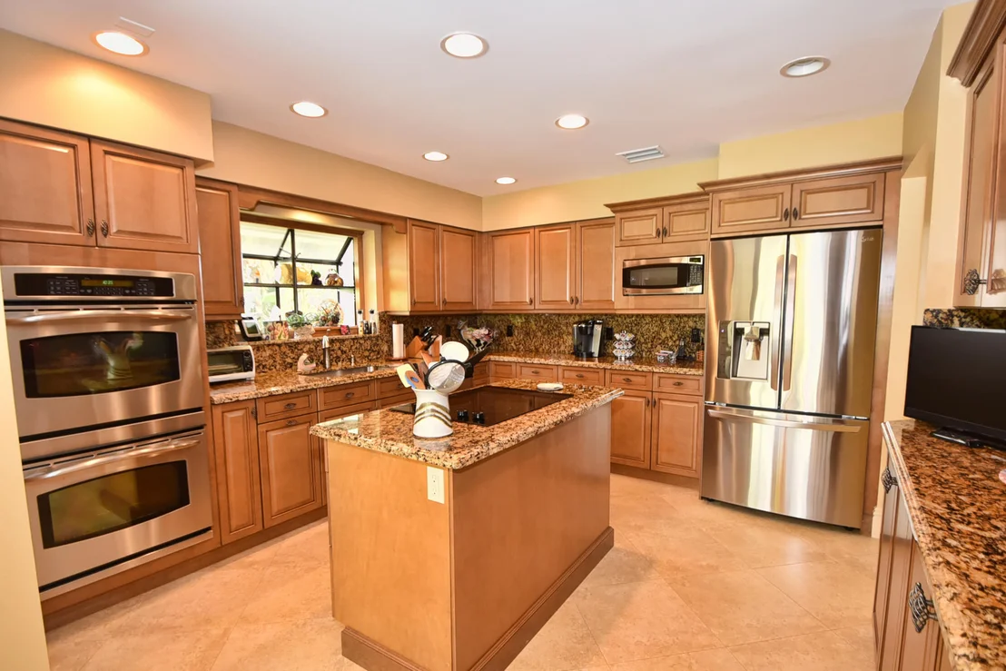 Photo of 3943 Live Oak Boulevard