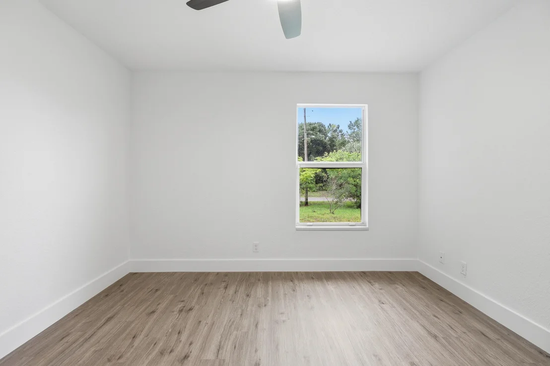 Photo of 18066 Limestone Creek Road