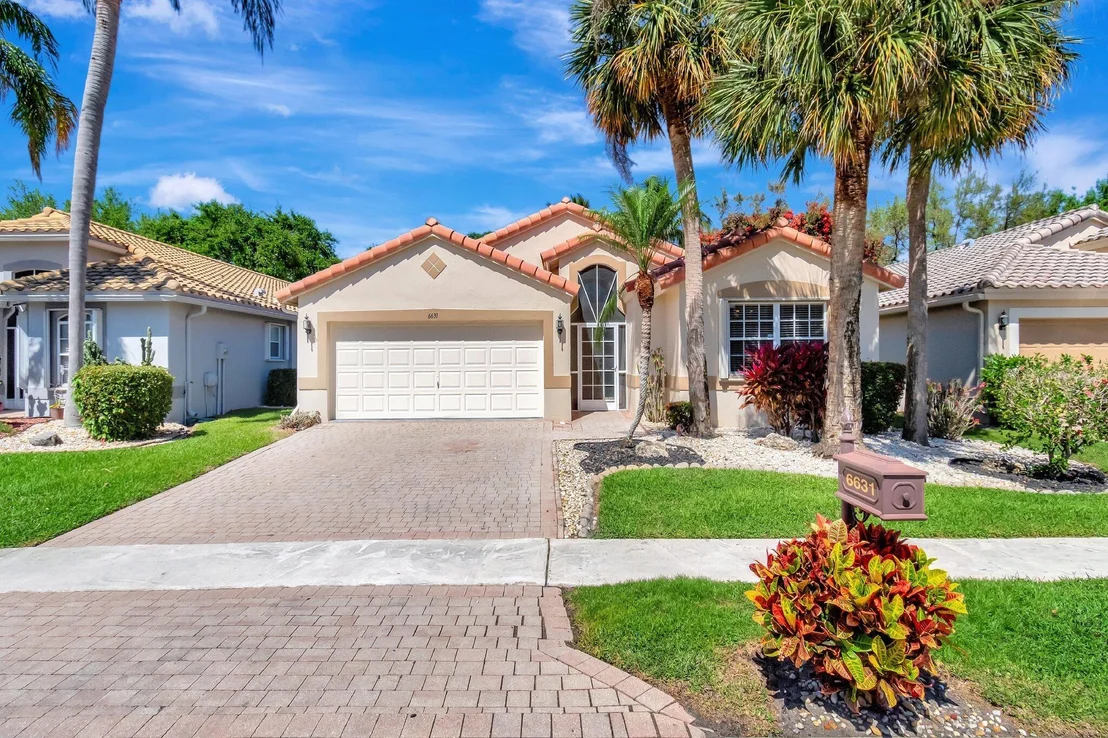 Photo of 6631 Sherbrook Drive