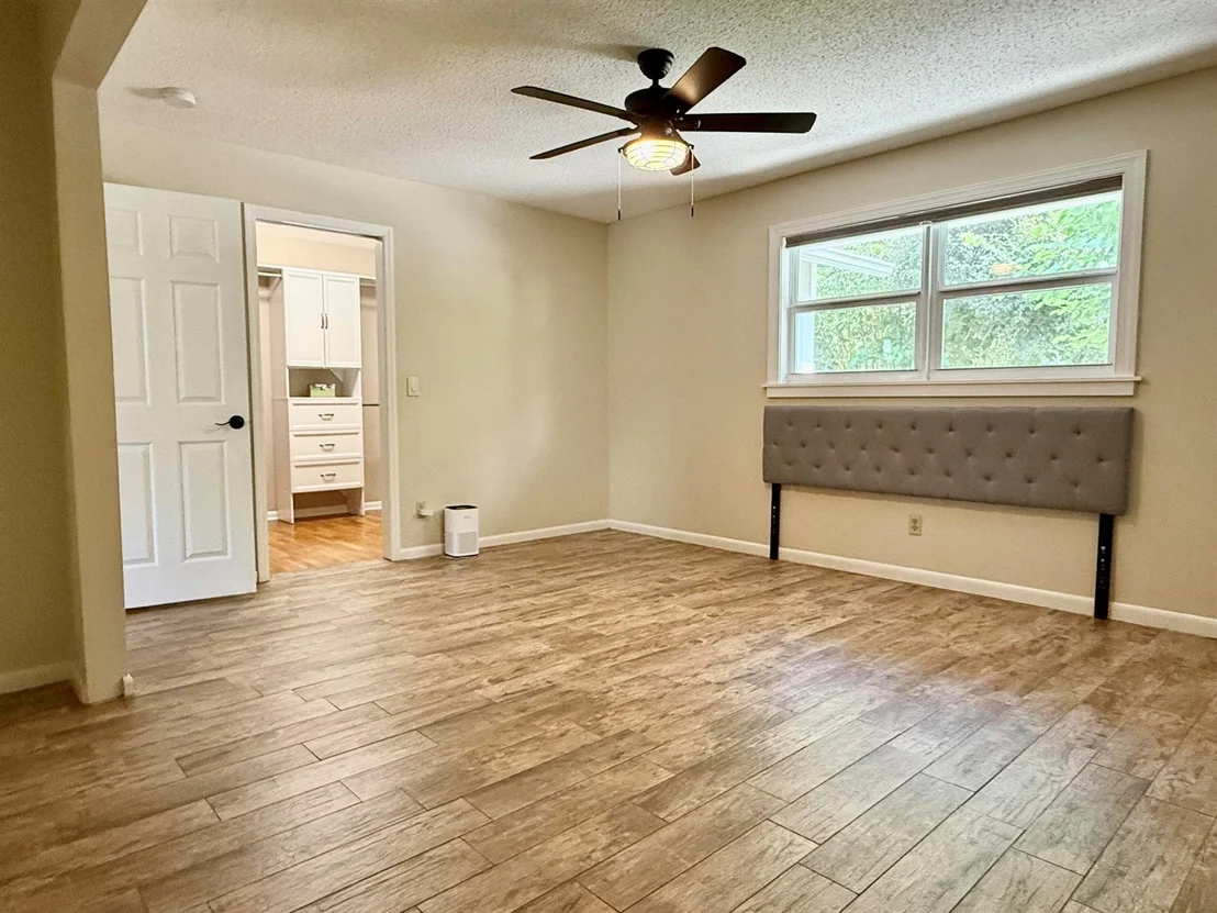 Photo of 17827 126 Terrace N