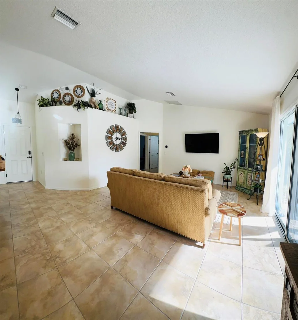 Photo of 15025 SW 24th Circle