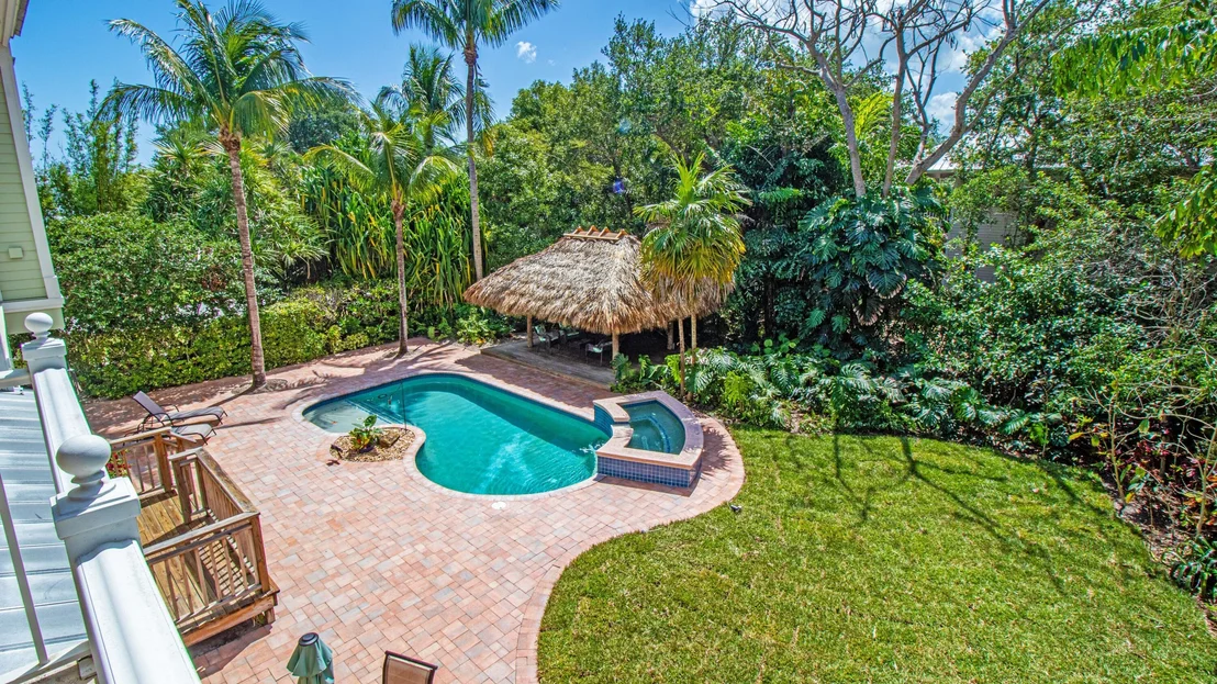 Photo of 5592 SE Reef Way