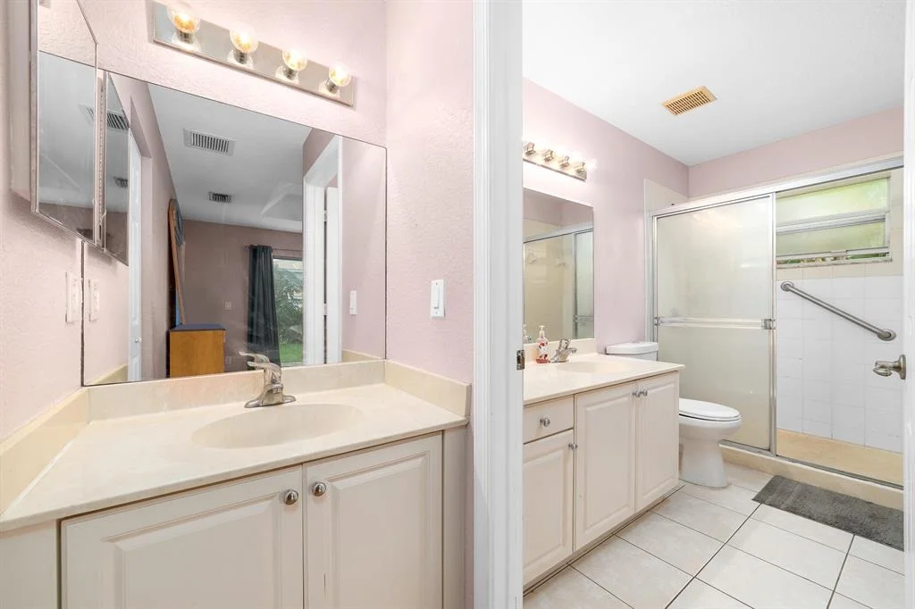 Photo of 3350 Commodore Court