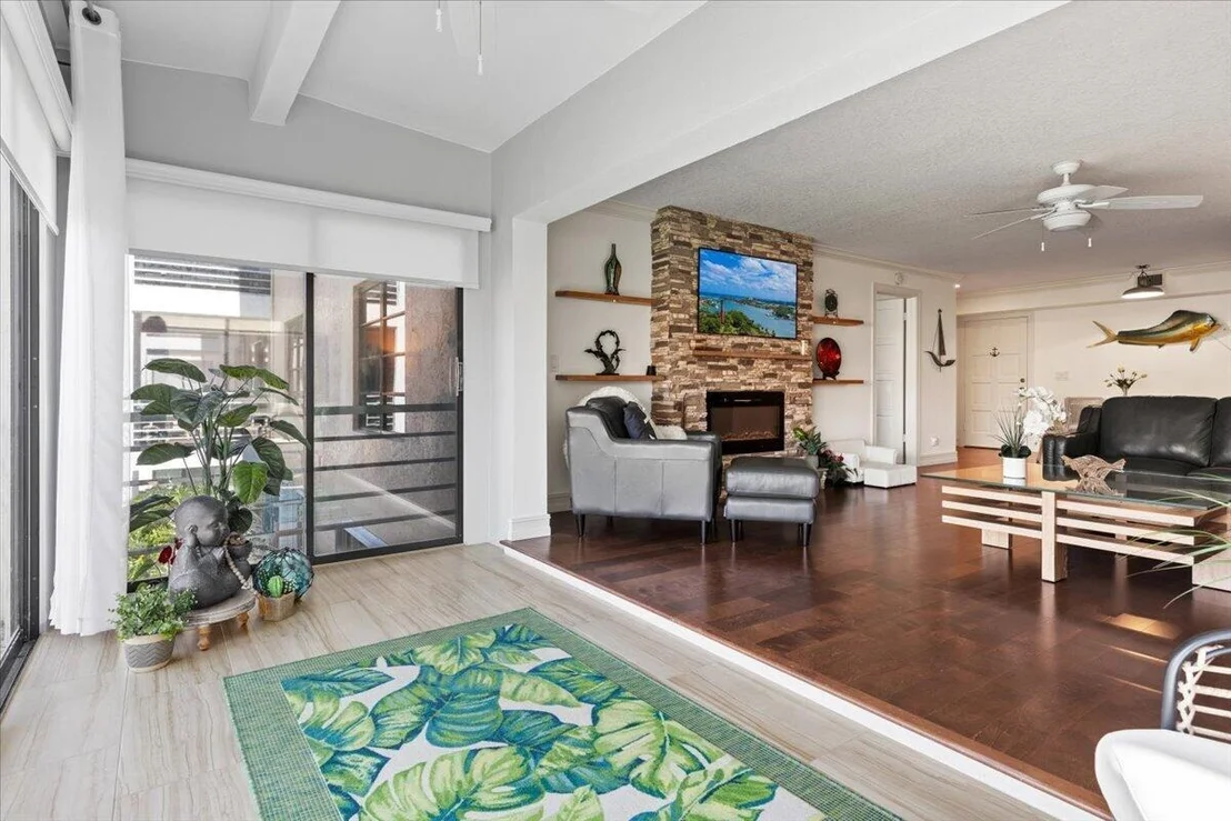 Photo of Unit 203E at 300 N Highway A1a